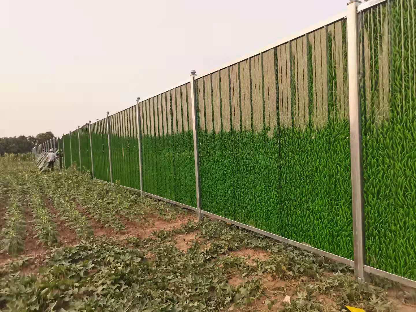 洛阳市伊滨区伊东渠项目安装彩钢围挡(图4)