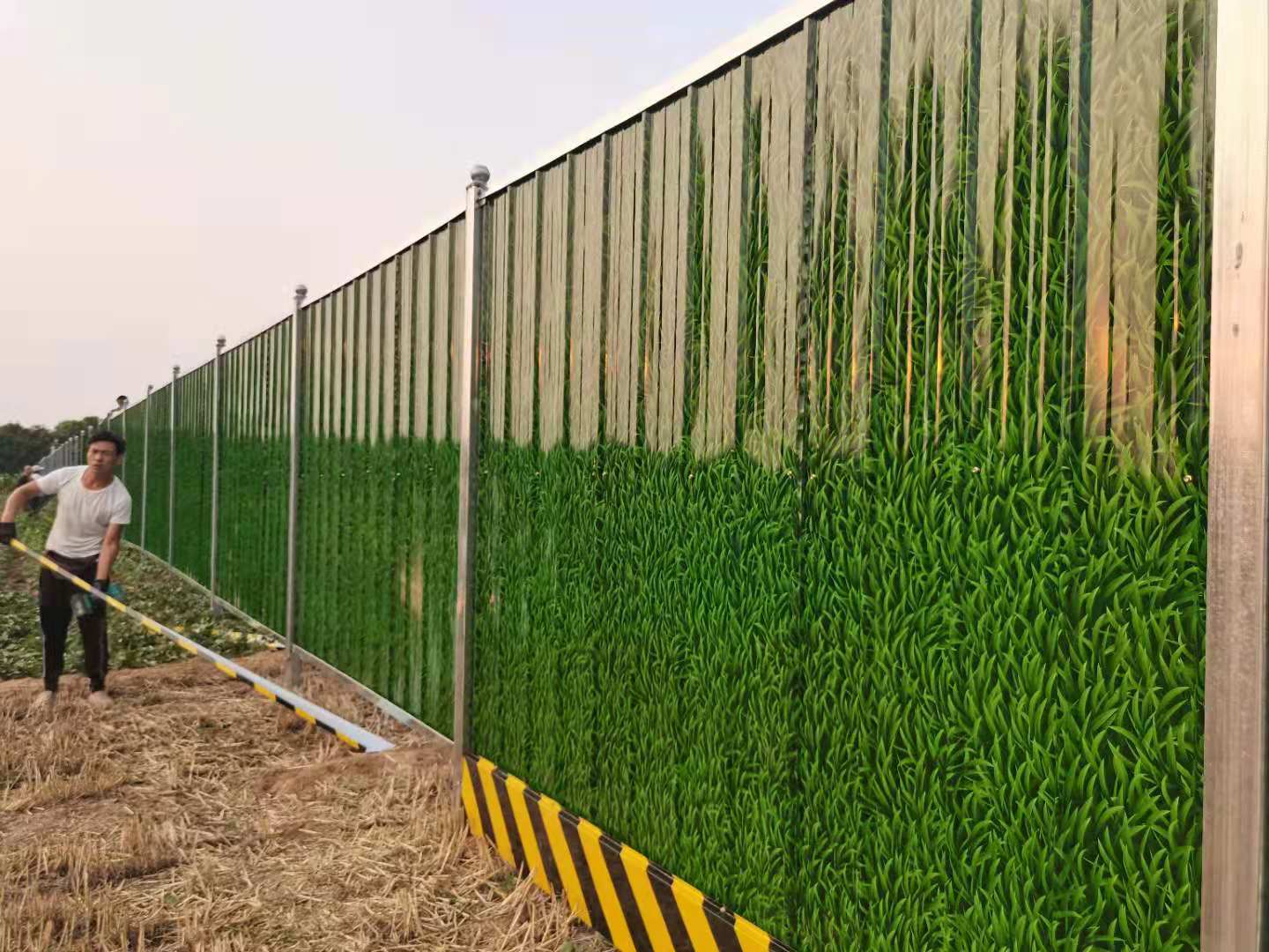 洛阳市伊滨区伊东渠项目安装彩钢围挡(图5)